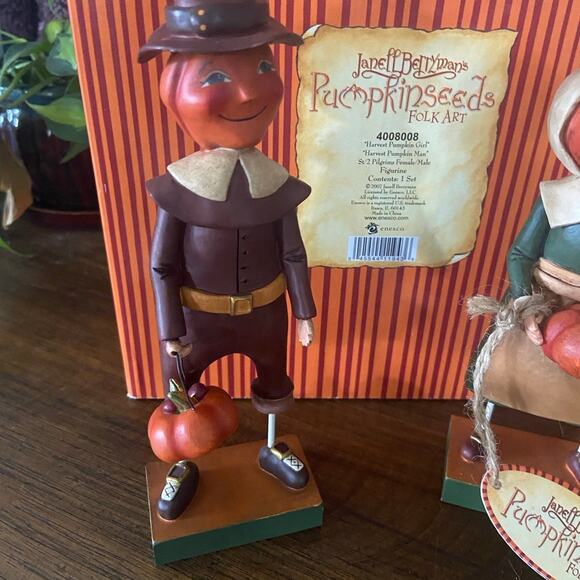 Pumpkinseeds Set of 2 Harvest Pumpkin Figurines Boy & Girl By Janell Berryman - Picture 3 of 11